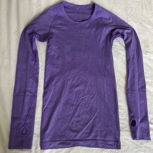 Size 4 long sleeve lululemon top